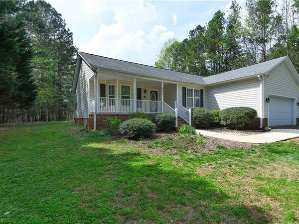 593 Dynasty Drive , Asheboro, NC 27205