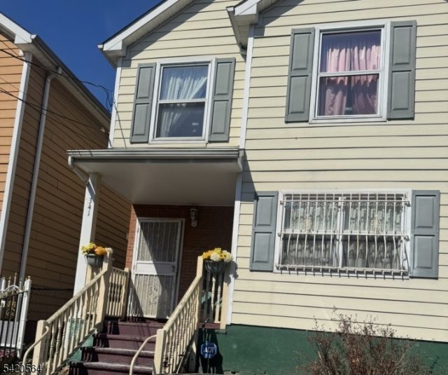341 Hunterdon St, Newark, NJ 07103 Main Photo