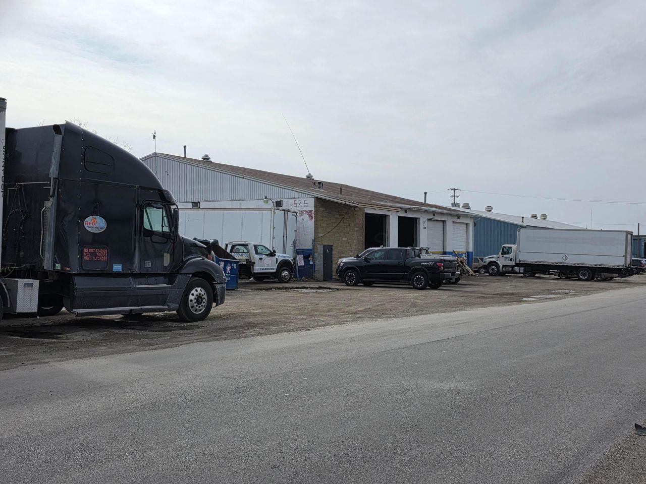 1525 Frank Road , Columbus, OH 43223 Main Photo