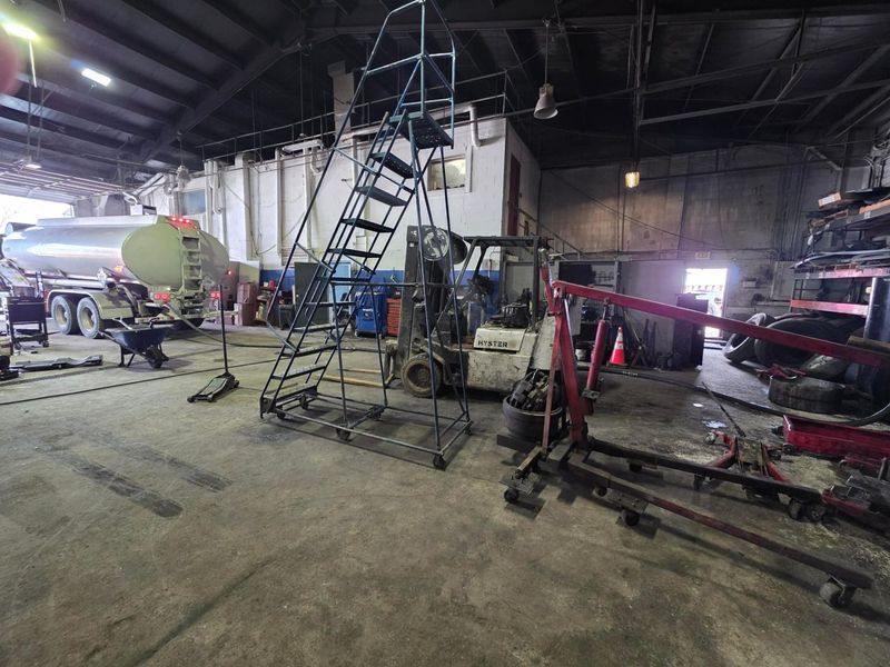 1525 Frank Road , Columbus, OH 43223 Photo 5