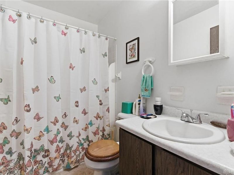 7637 Essington Circle, Washington Township, OH 45459 Photo 11