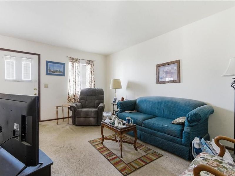 7637 Essington Circle, Washington Township, OH 45459 Photo 6