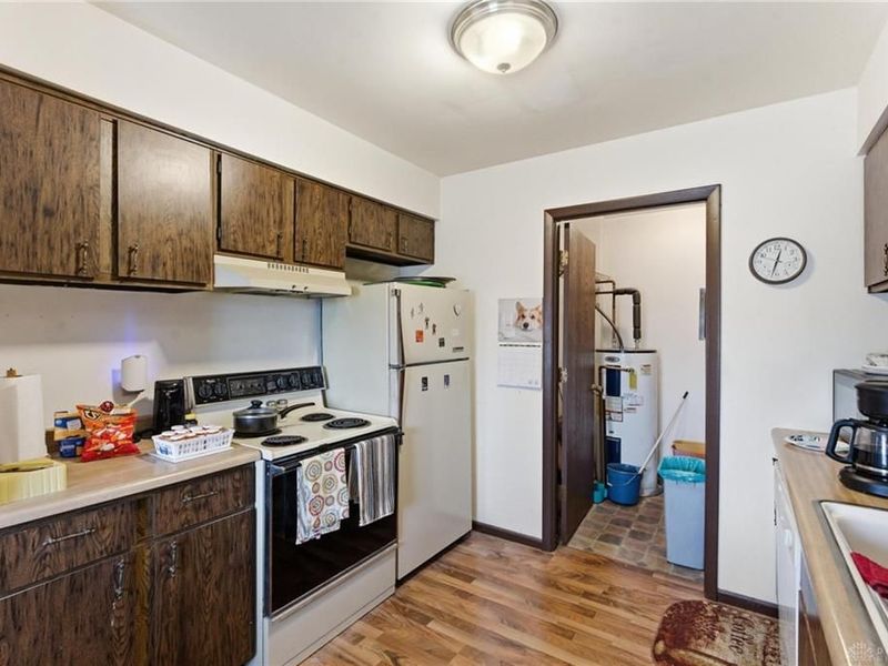 7637 Essington Circle, Washington Township, OH 45459 Photo 9