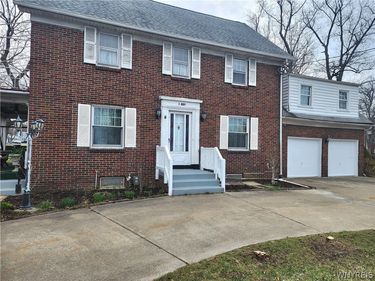 5009 Lake Shore Road, Hamburg, NY 14075