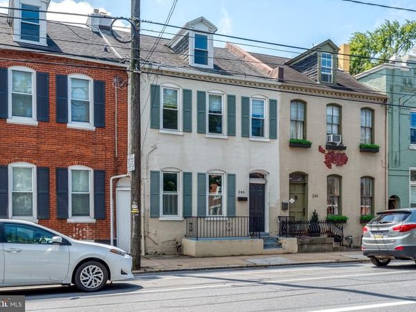 246 E WALNUT STREET, LANCASTER, PA 17602