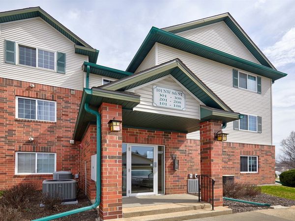 101 NW 8th Street, Unit 102, Grimes, IA 50111