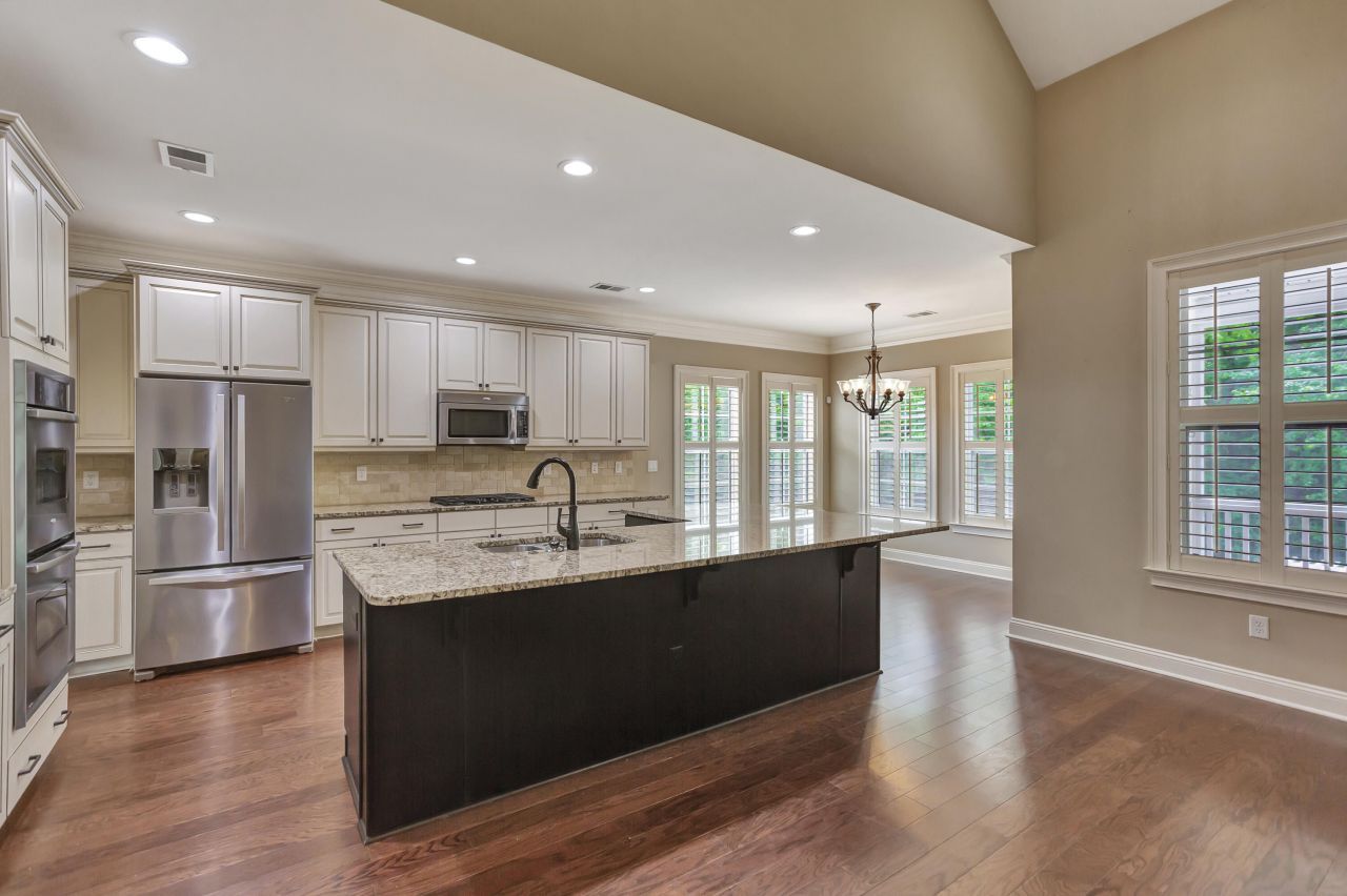 258 Silver Cypress Circle Photo 13