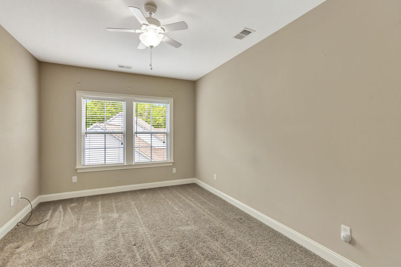 258 Silver Cypress Circle Photo 29