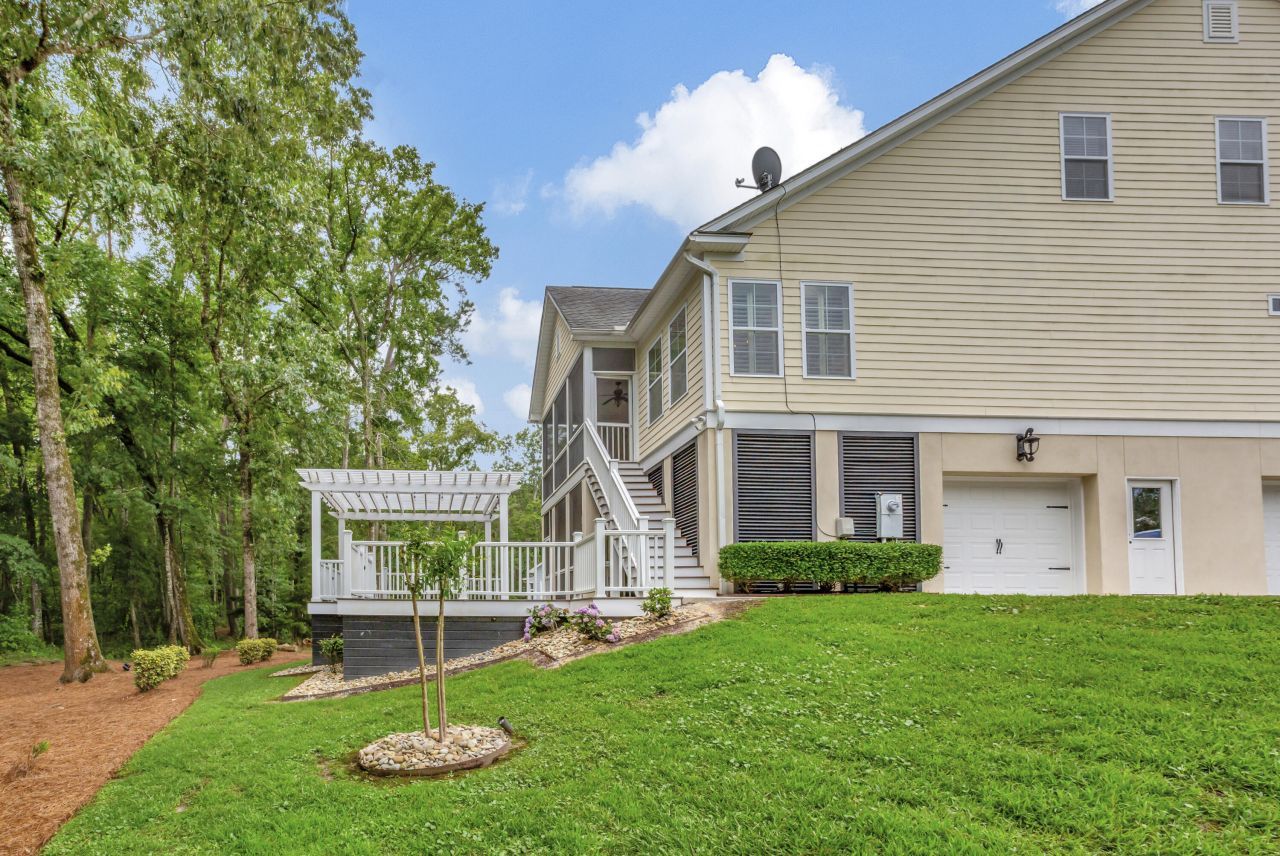 258 Silver Cypress Circle Photo 44