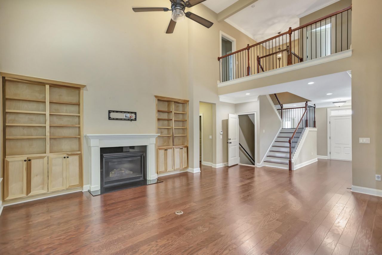 258 Silver Cypress Circle Photo 9