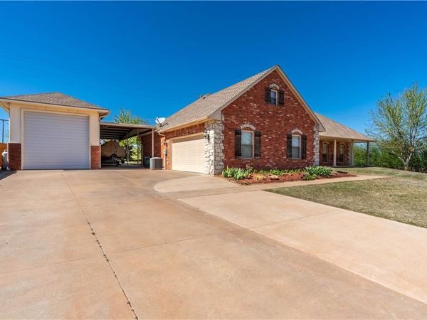 4907 Big Horn Cove, Guthrie, OK 73044
