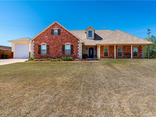 4907 Big Horn Cove, Guthrie, OK 73044