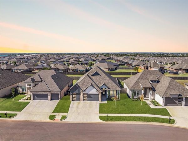 15801 Capri Lane, Edmond, OK 73013