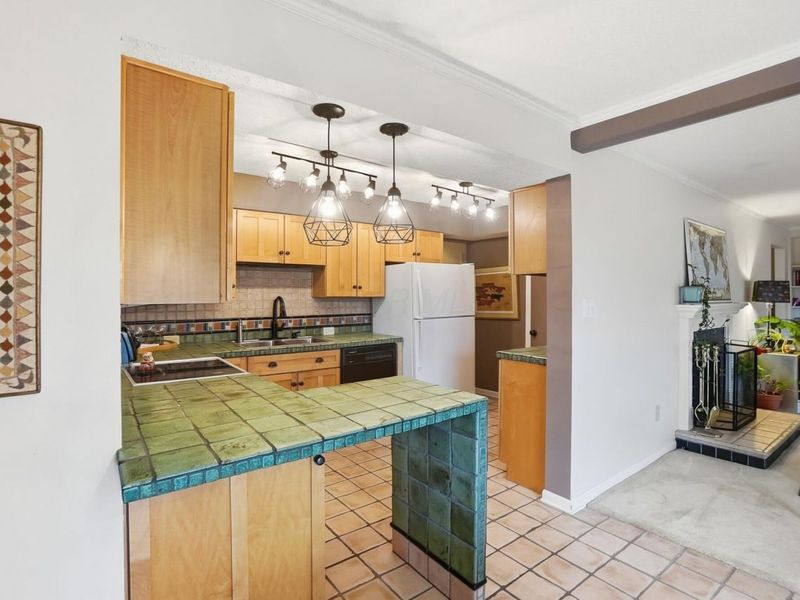 1404 Lake Shore Drive, Unit C, Columbus, OH 43204 Photo 13