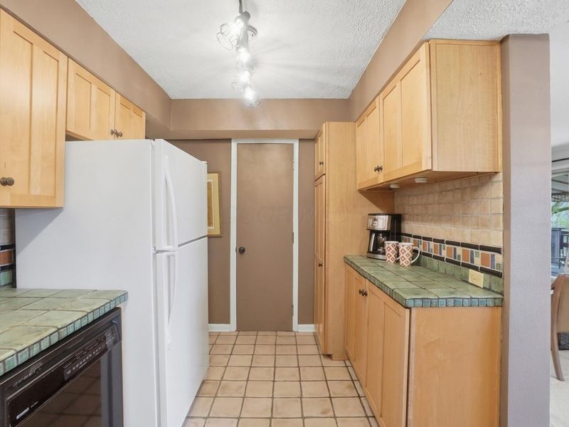 1404 Lake Shore Drive, Unit C, Columbus, OH 43204 Photo 17