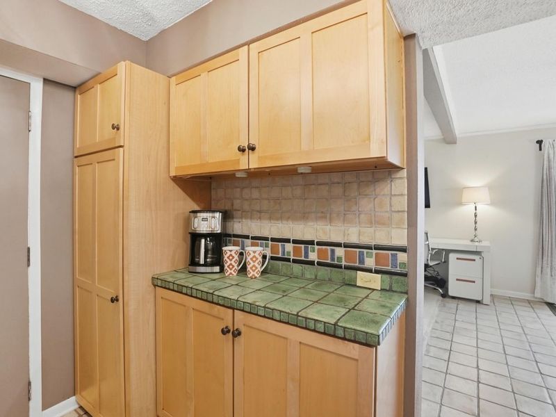 1404 Lake Shore Drive, Unit C, Columbus, OH 43204 Photo 18