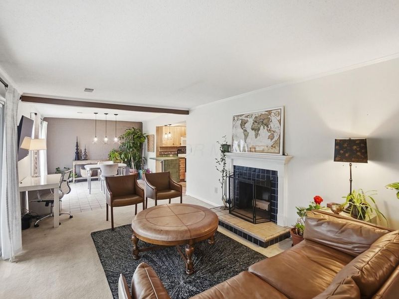 1404 Lake Shore Drive, Unit C, Columbus, OH 43204 Photo 3