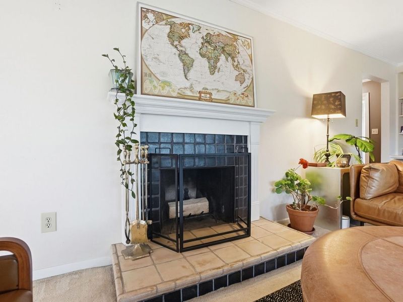 1404 Lake Shore Drive, Unit C, Columbus, OH 43204 Photo 4