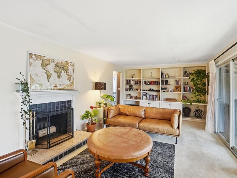 1404 Lake Shore Drive, Unit C, Columbus, OH 43204 Photo 5