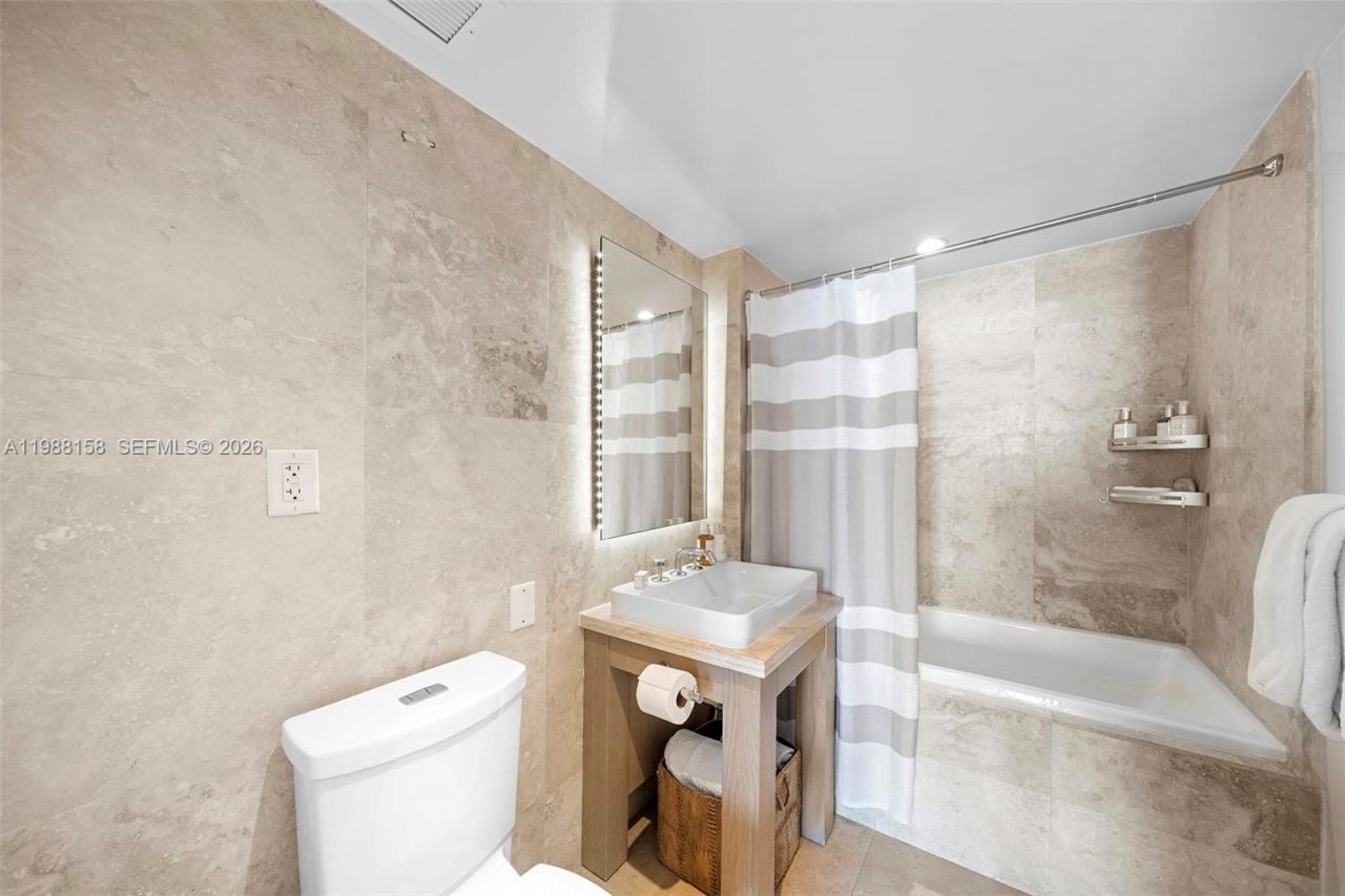 102 24th St , Unit 1040, Miami Beach, FL 33139 Photo