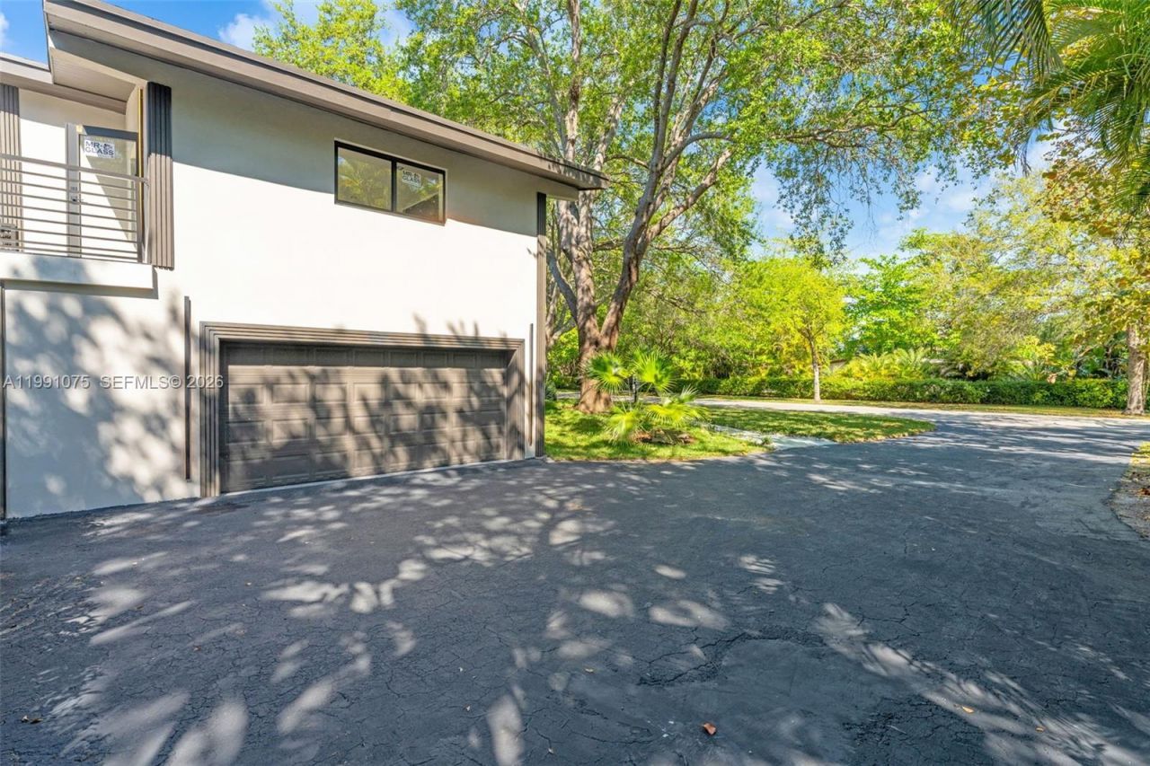 7920 SW 132nd St , Pinecrest, FL 33156 Photo