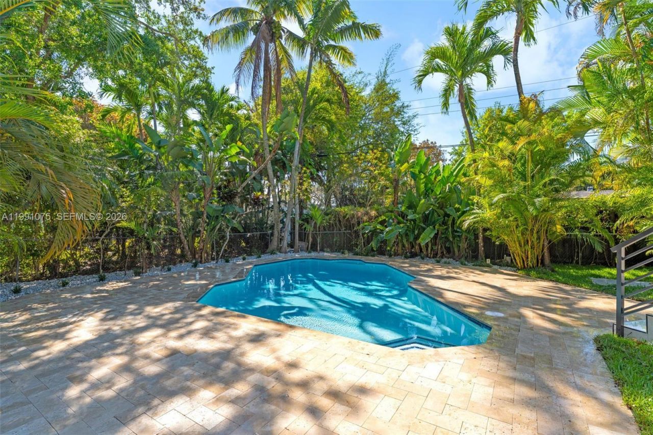 7920 SW 132nd St , Pinecrest, FL 33156 Photo