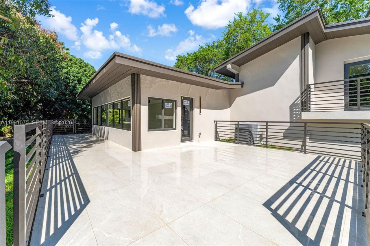 7920 SW 132nd St , Pinecrest, FL 33156 Photo