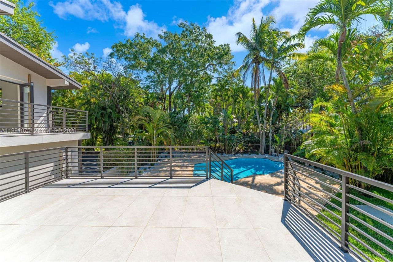 7920 SW 132nd St , Pinecrest, FL 33156 Photo