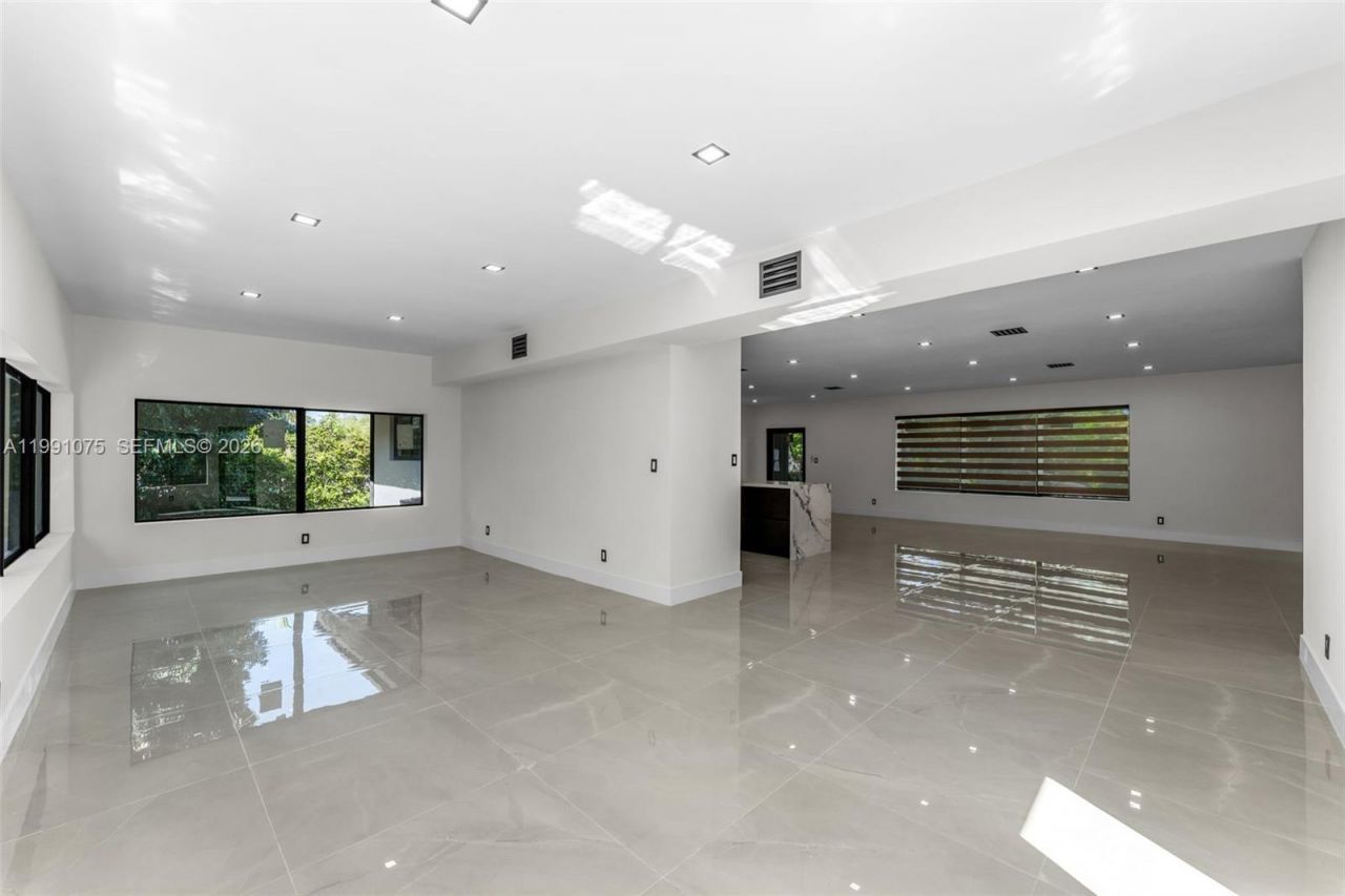 7920 SW 132nd St , Pinecrest, FL 33156 Photo