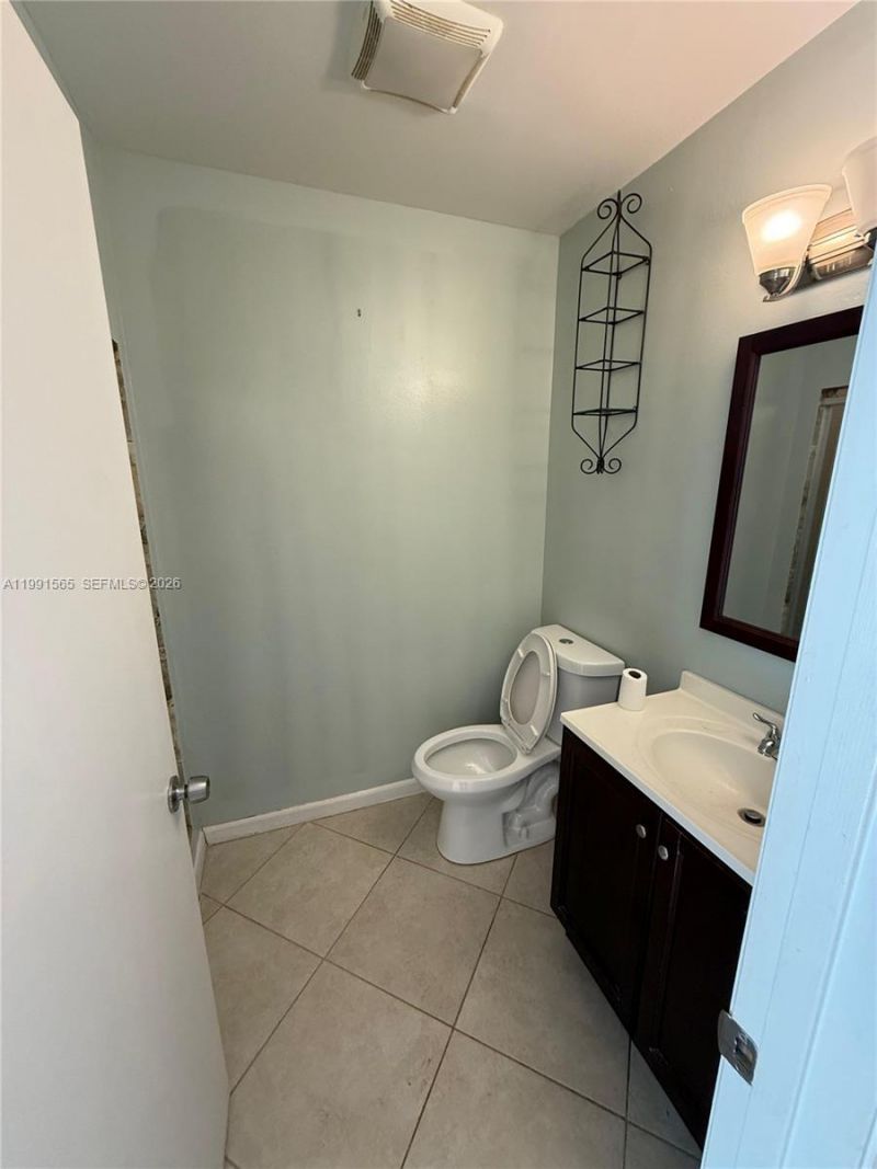 4710 NW 4th St, Unit C, Delray Beach, FL 33445 Photo
