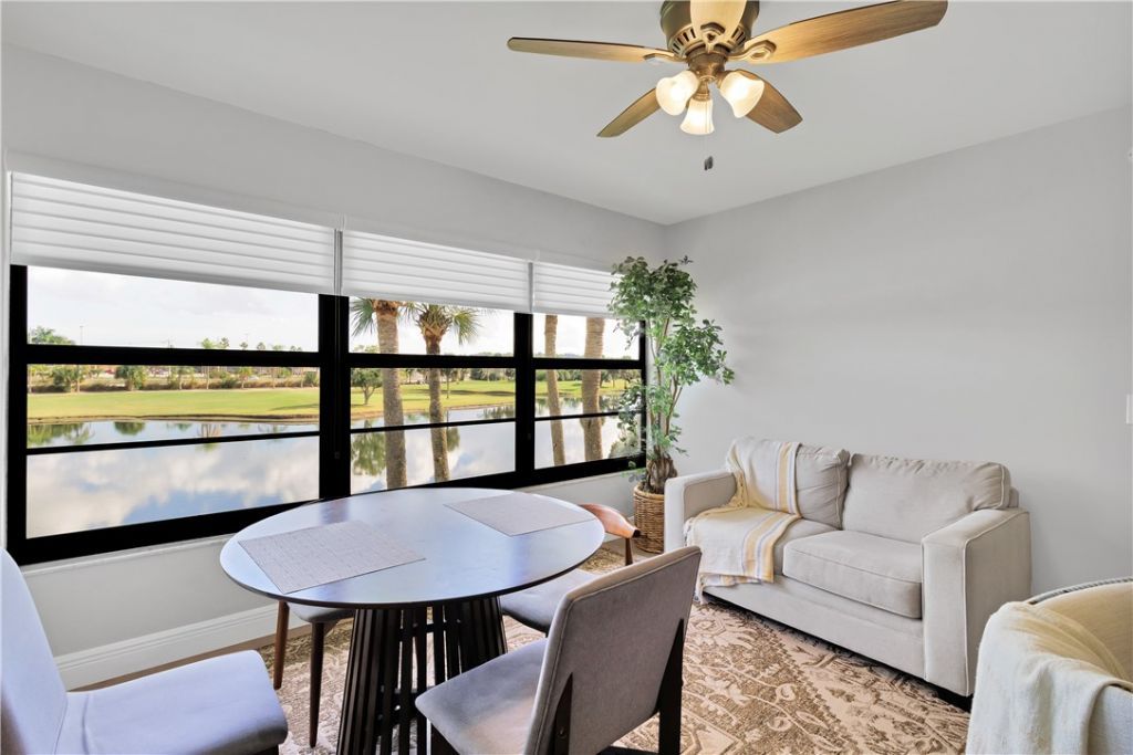 31 Plantation Drive, Unit 203, Vero Beach, FL 32966 Photo