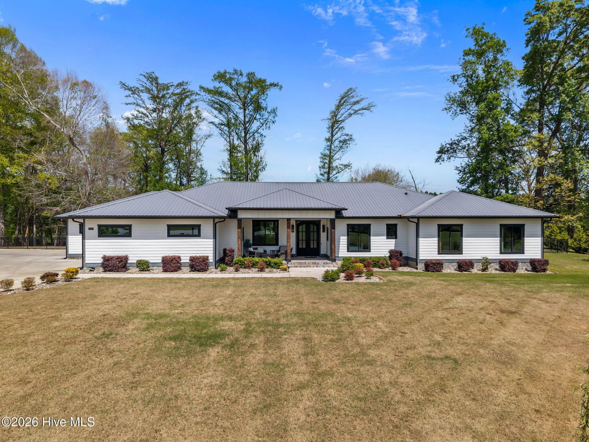 2415 Water View Road, Greenville, NC 27858 Main Photo