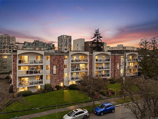 1040 Rockland Ave , Unit 206, Victoria, BC V8V 3H5