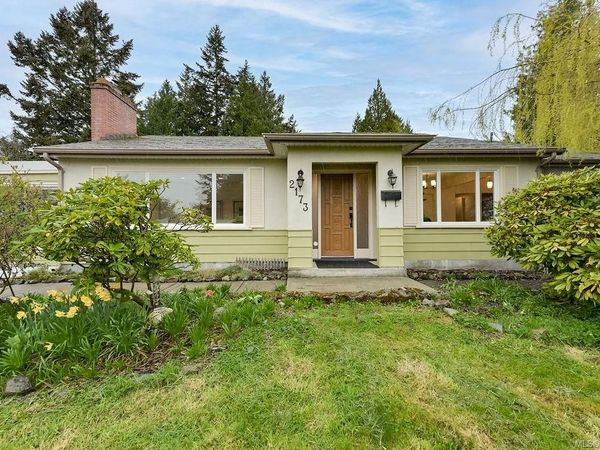 2173 Amity Dr , North Saanich, BC V8L 1A9