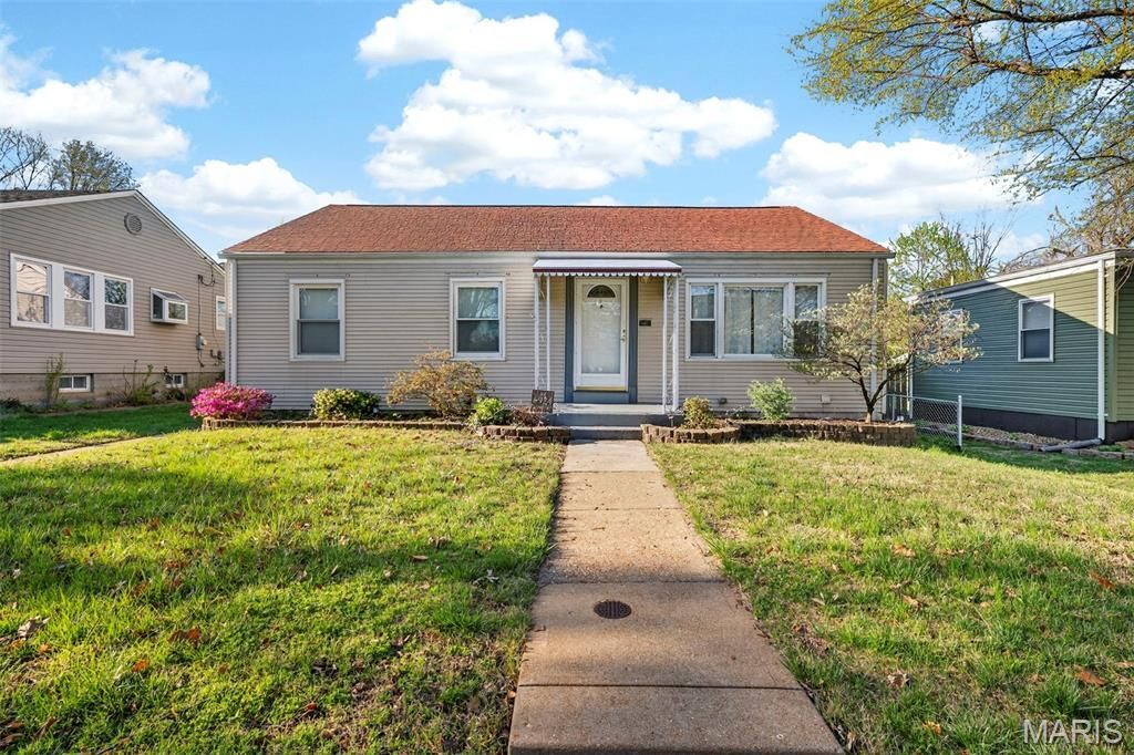 6924 Bancroft Avenue, Saint Louis, MO 63109 Main Photo