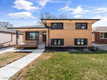 23701 Marlow Street, Oak Park, MI 48237