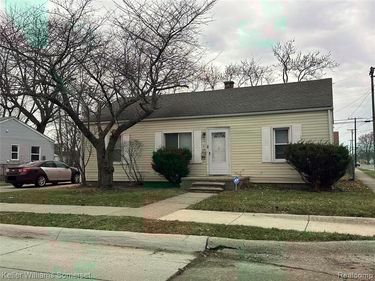 13723 Hendricks Avenue, Warren, MI 48089