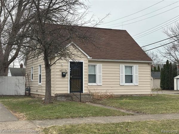 19775 Kingsville Street, Harper Woods, MI 48225