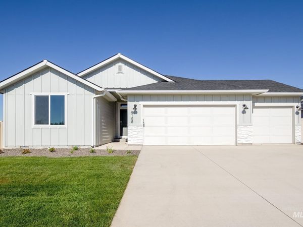 3607 E Jamestown Dr, Nampa, ID 83686