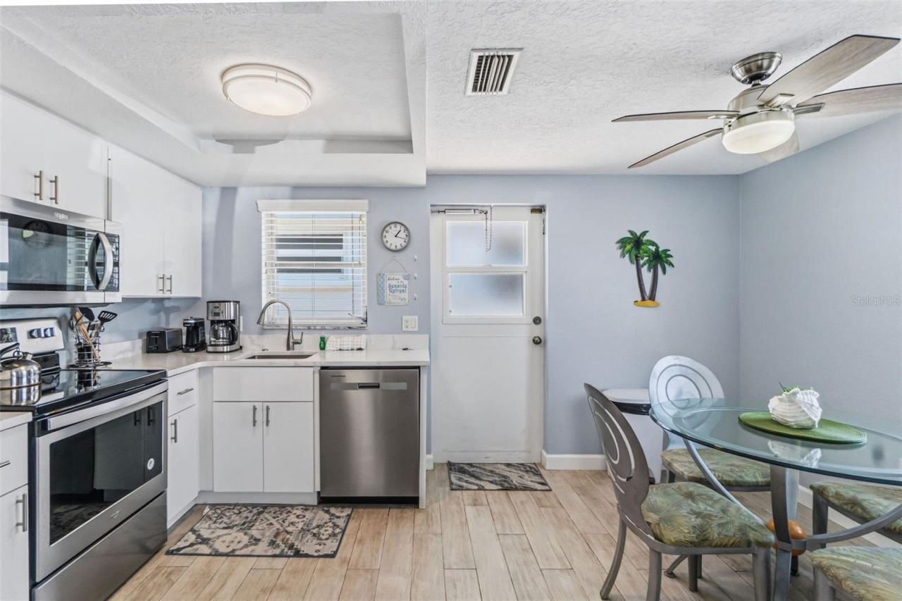 6154 Midnight Pass Road, Unit A-05, Sarasota, FL 34242 Photo