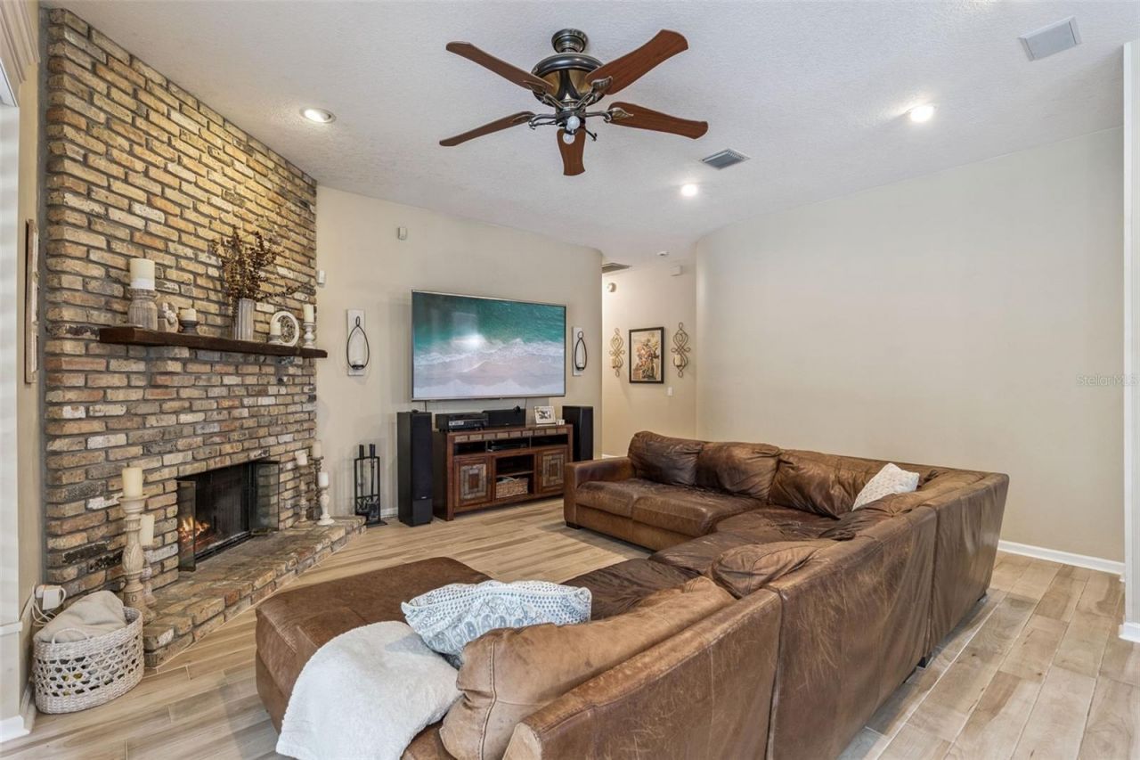 383 Eagle Creek Circle, Lake Mary, FL 32746 Photo