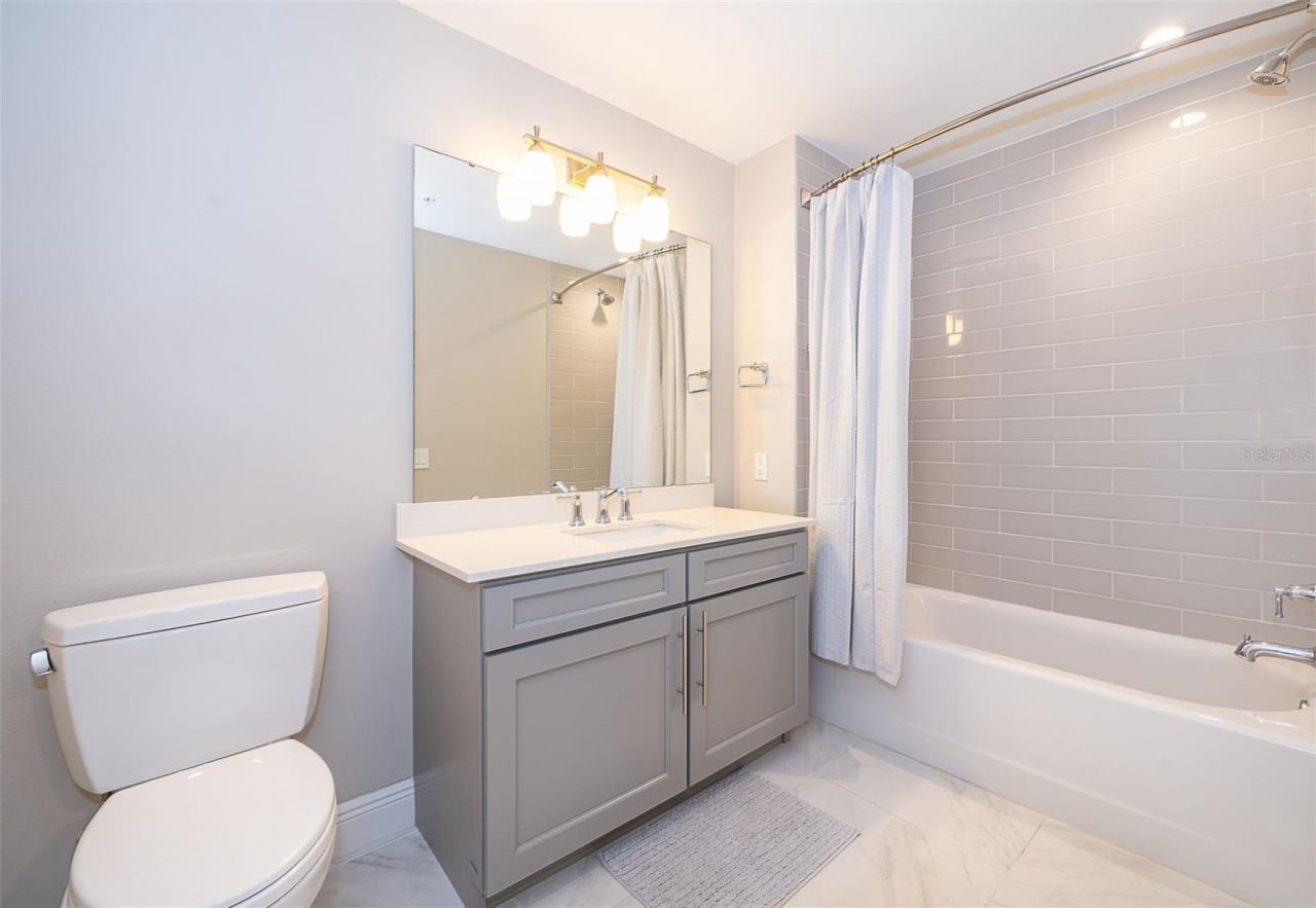 16300 County Road 455 , Unit 502, Montverde, FL 34756 Photo