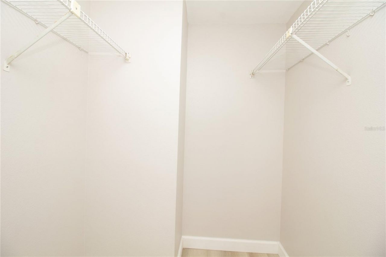 6907 Stones Throw Circle N, Unit 2101, Saint Petersburg, FL 33710 Photo