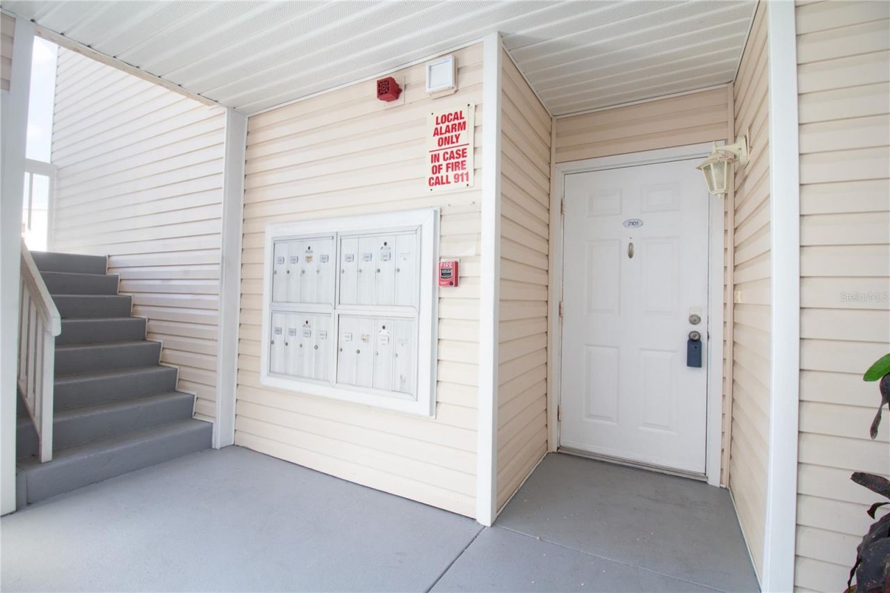 6907 Stones Throw Circle N, Unit 2101, Saint Petersburg, FL 33710 Photo