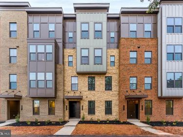 21815 EXPRESS TERRACE , ASHBURN, VA 20147