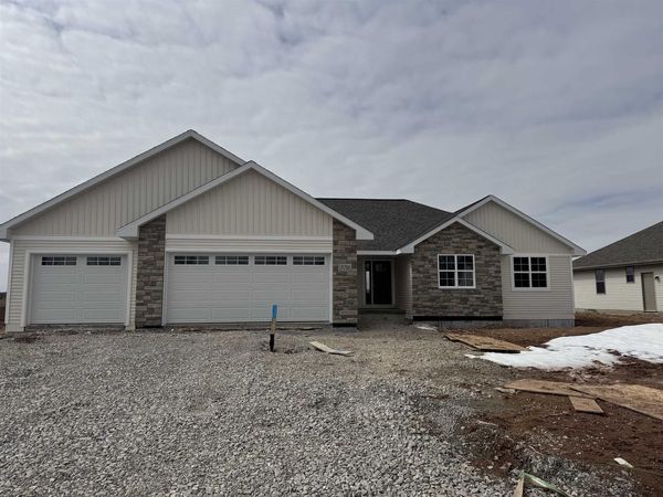 3716 EDWINA DRIVE, De Pere, WI 54115