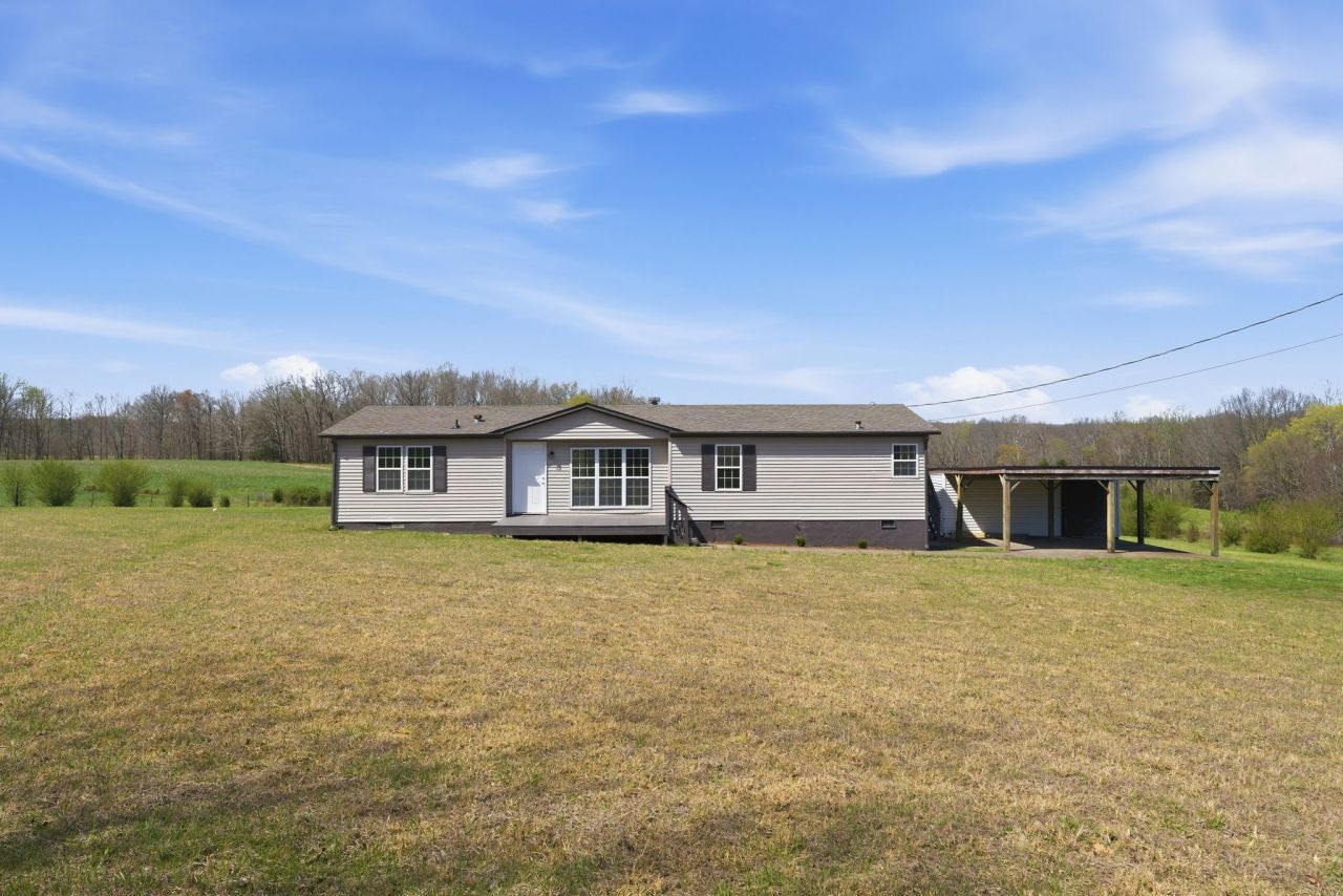 480 Sam Cunningham Rd, Charlotte, TN 37036 Main Photo