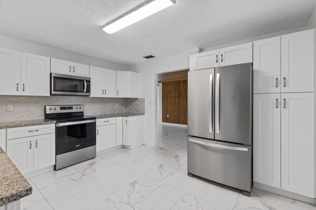 1412 Bayshore Drive, Fort Pierce, FL 34949 Photo