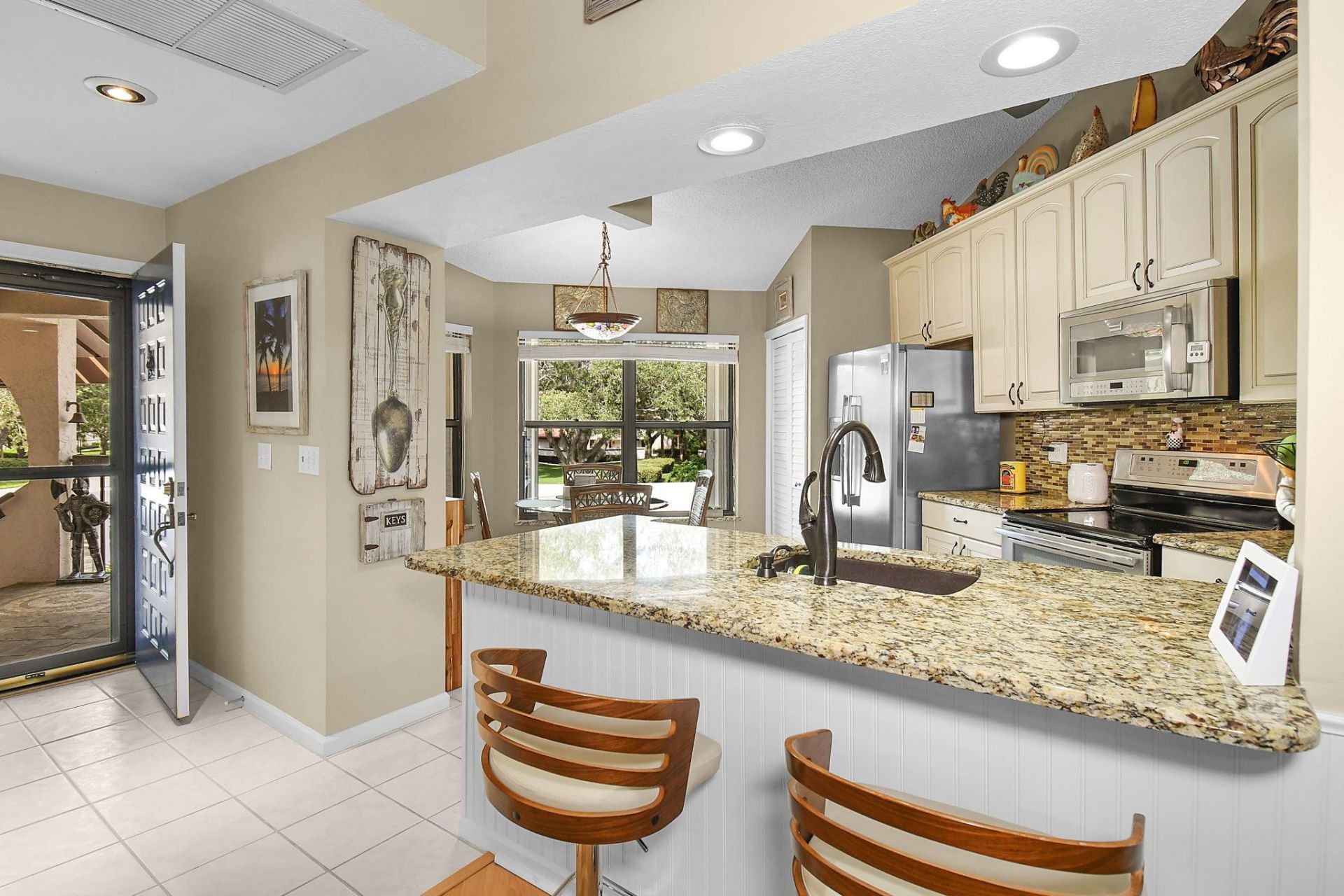 6040 SE Martinique Drive, Stuart, FL 34997 Photo