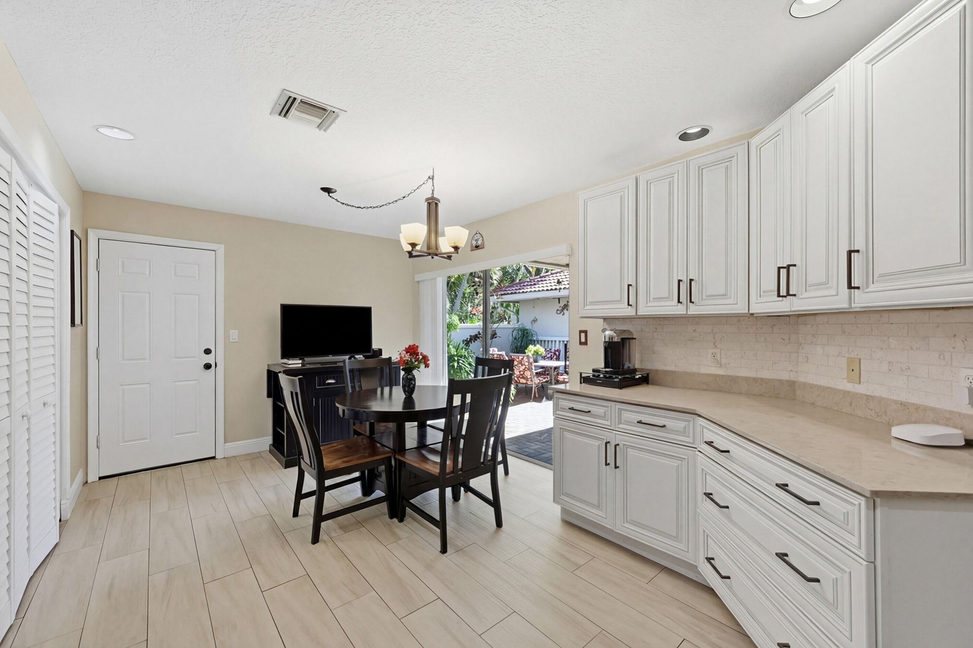 4115 Carriage Drive, Unit P2, Pompano Beach, FL 33069 Photo